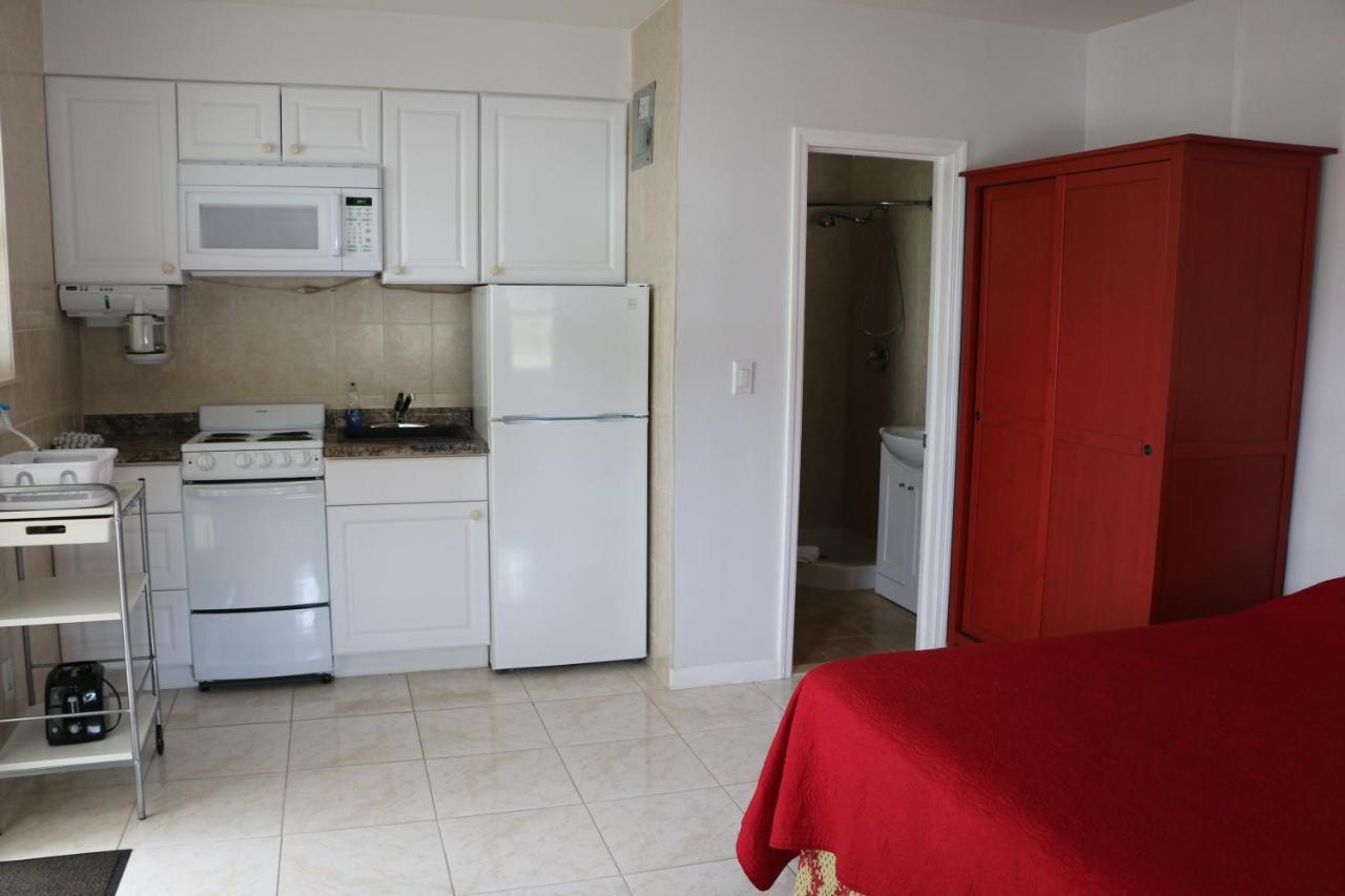 Breakaway Inn Guest House Lauderdale-by-the-Sea Екстер'єр фото