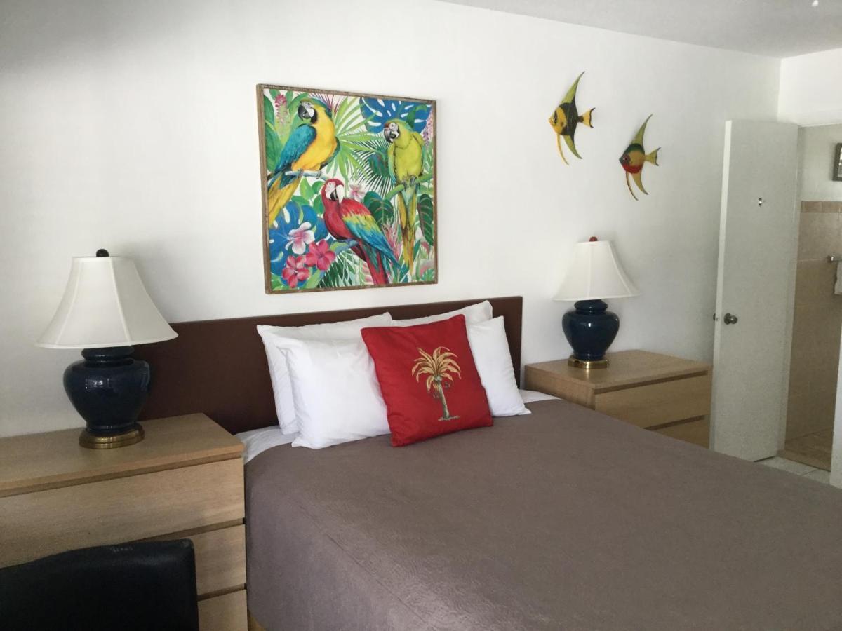 Breakaway Inn Guest House Lauderdale-by-the-Sea Екстер'єр фото
