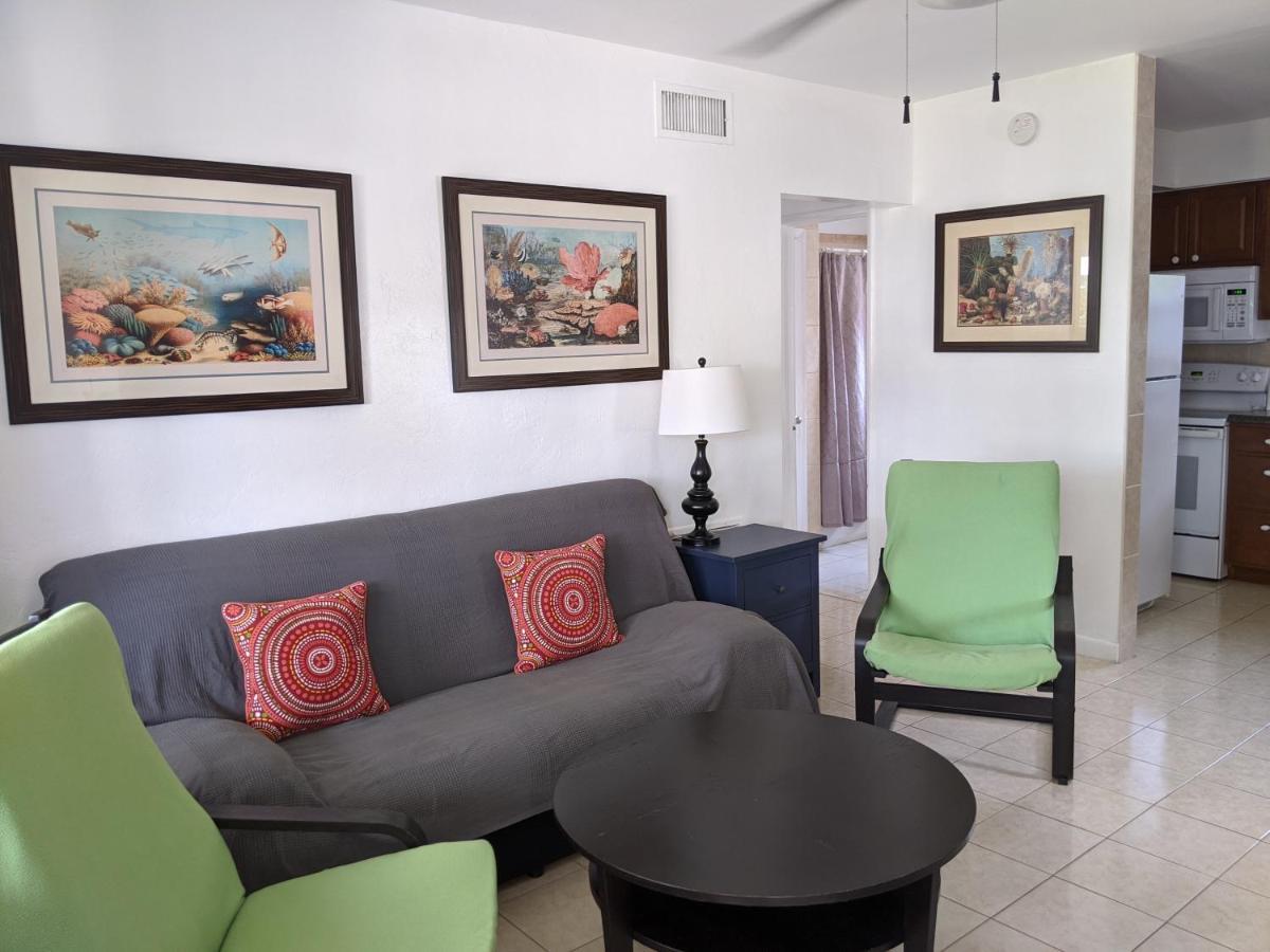 Breakaway Inn Guest House Lauderdale-by-the-Sea Екстер'єр фото