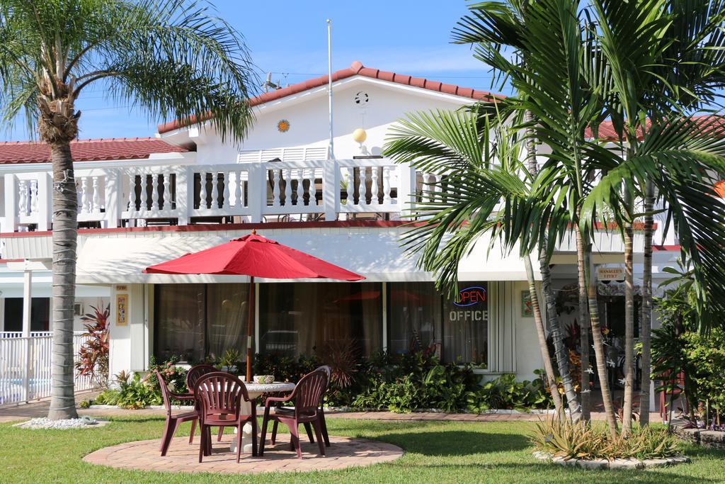 Breakaway Inn Guest House Lauderdale-by-the-Sea Екстер'єр фото