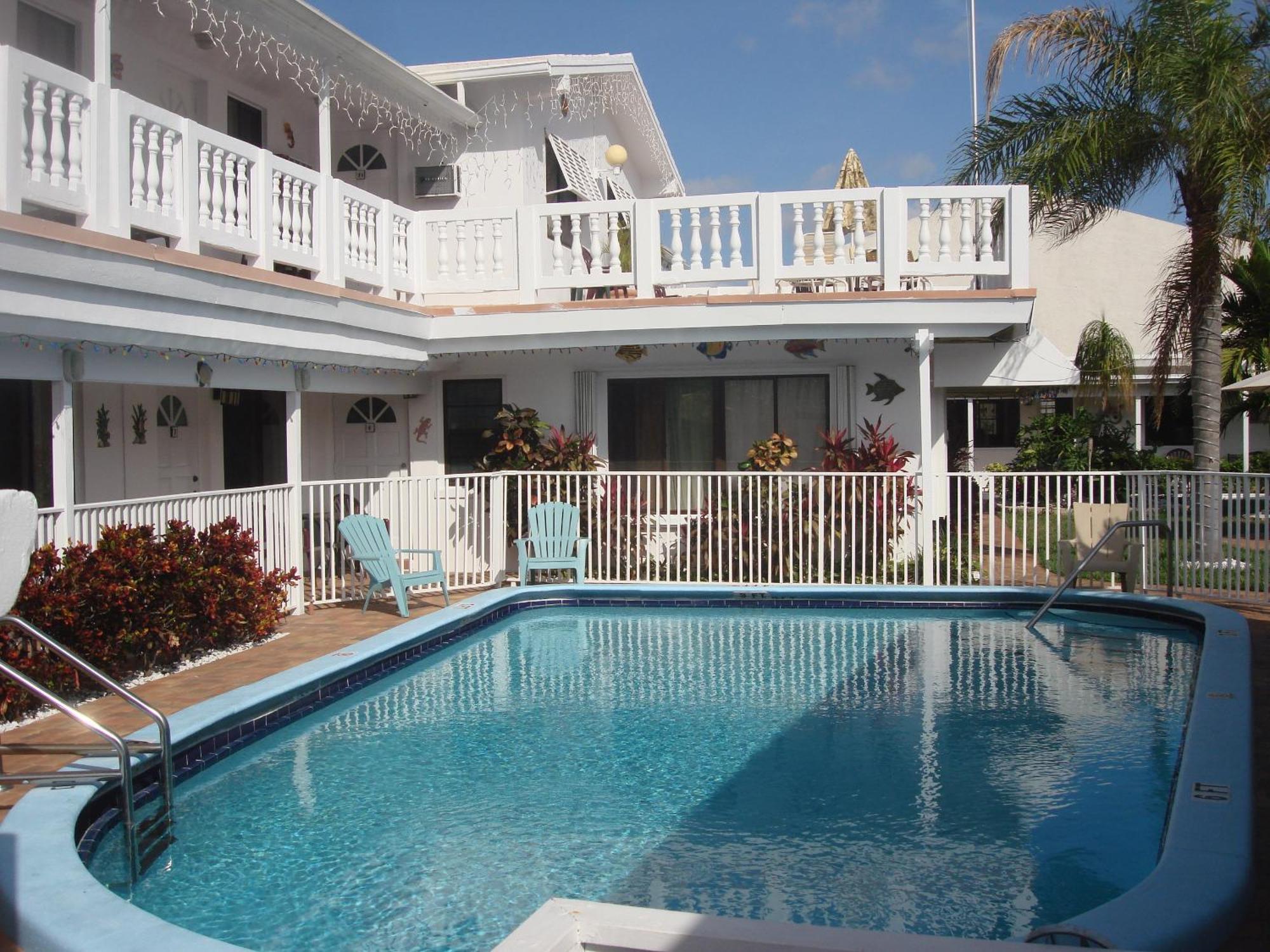Breakaway Inn Guest House Lauderdale-by-the-Sea Екстер'єр фото