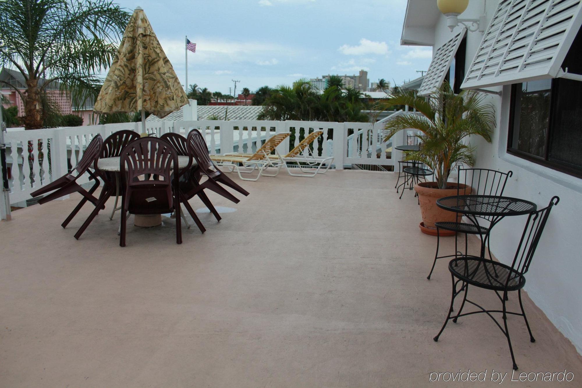 Breakaway Inn Guest House Lauderdale-by-the-Sea Екстер'єр фото
