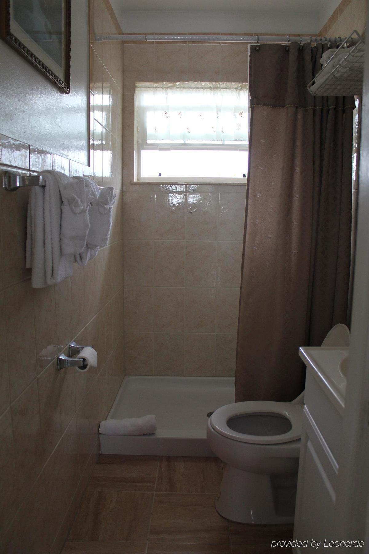 Breakaway Inn Guest House Lauderdale-by-the-Sea Екстер'єр фото