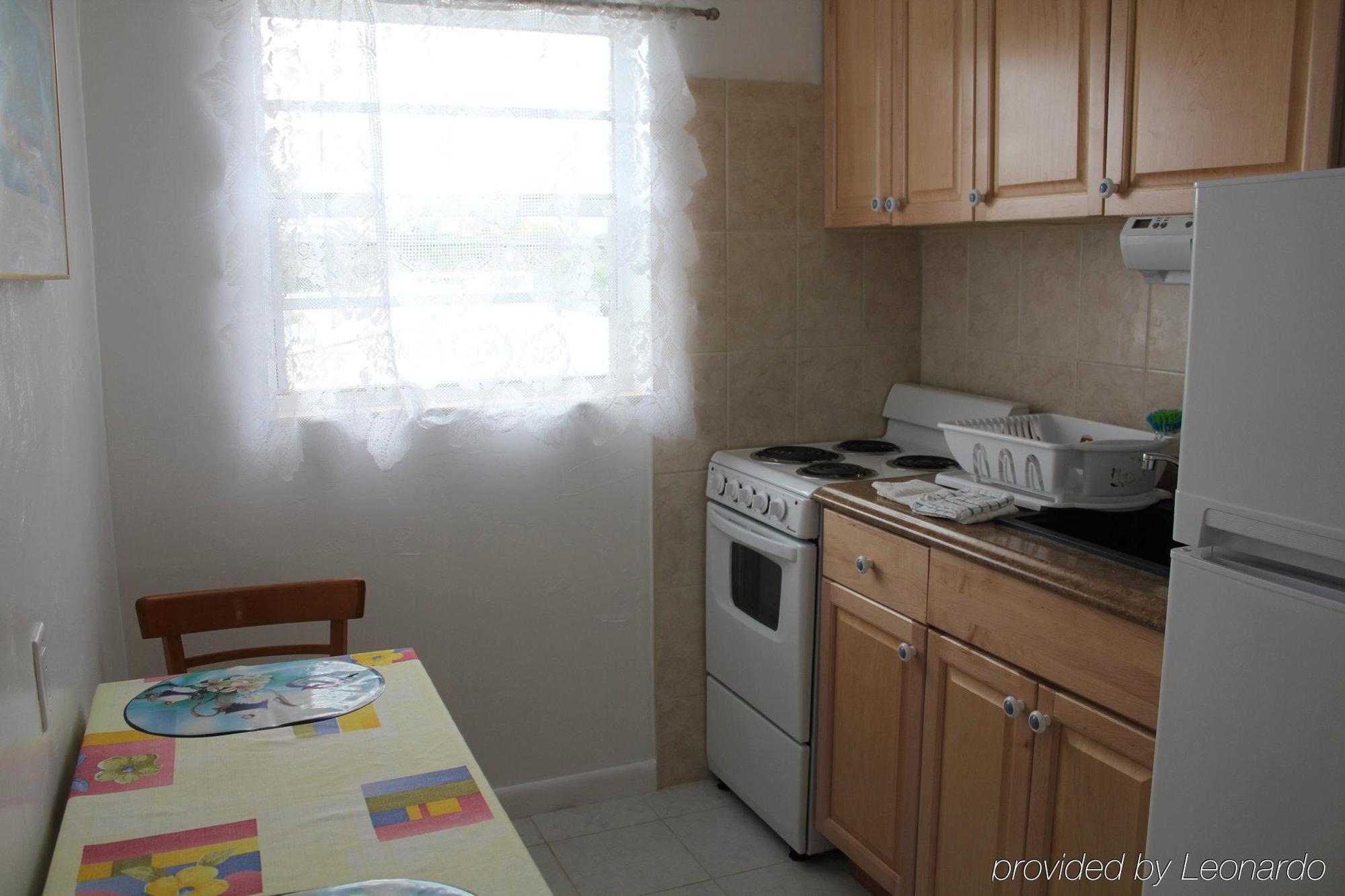 Breakaway Inn Guest House Lauderdale-by-the-Sea Екстер'єр фото
