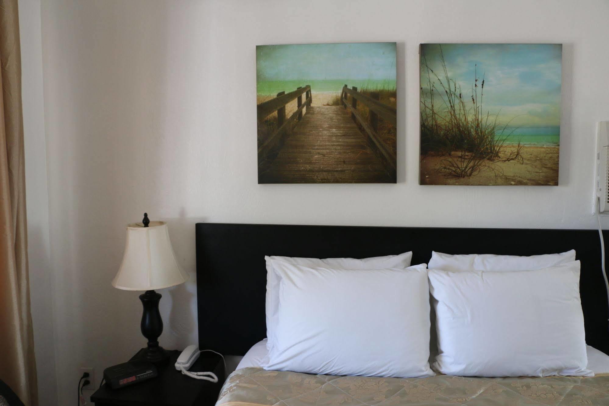 Breakaway Inn Guest House Lauderdale-by-the-Sea Екстер'єр фото