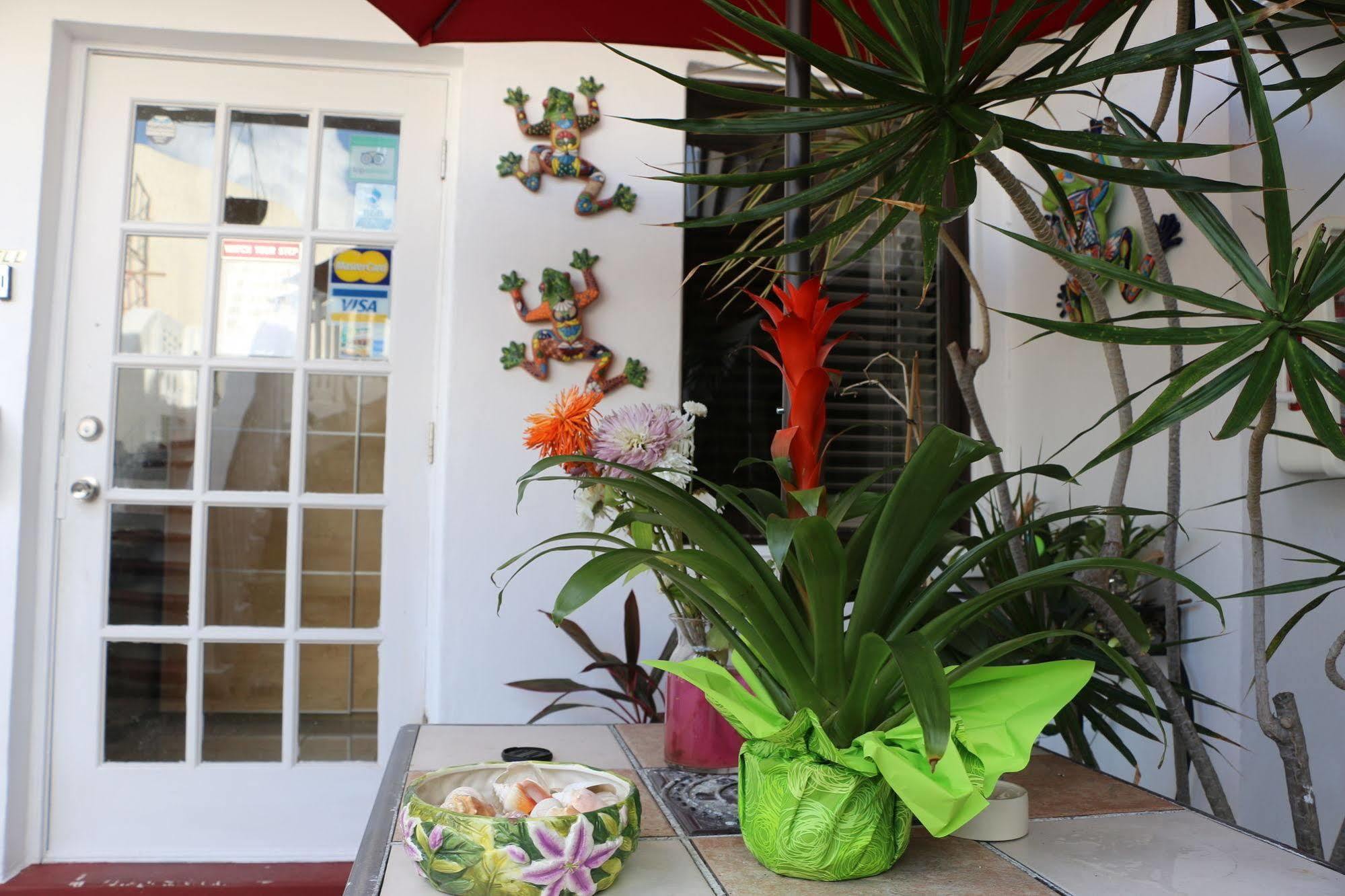 Breakaway Inn Guest House Lauderdale-by-the-Sea Екстер'єр фото