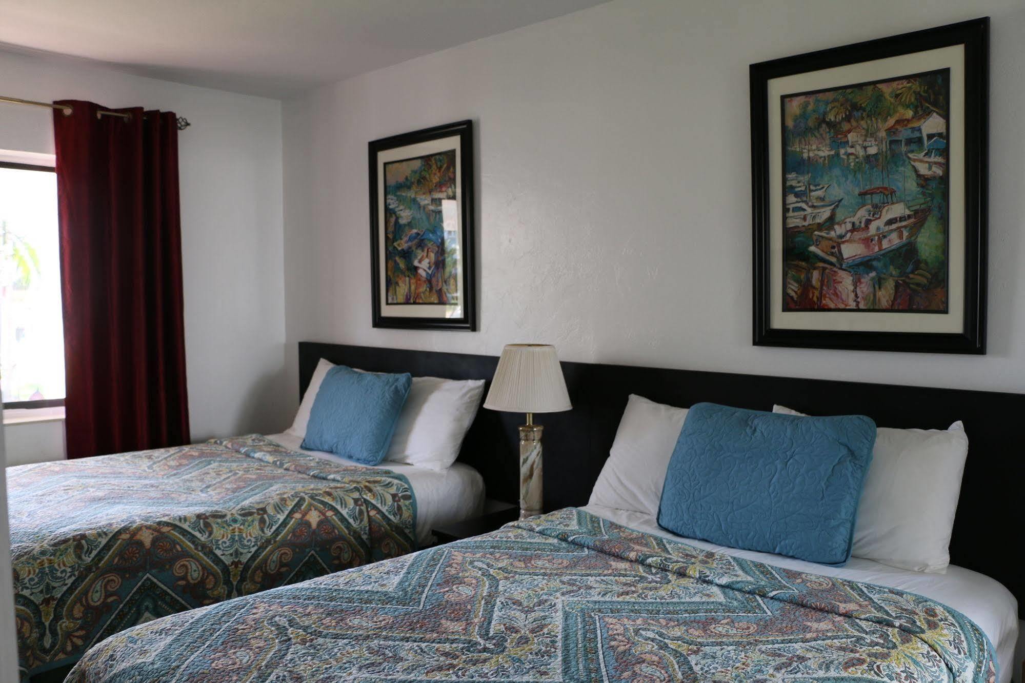 Breakaway Inn Guest House Lauderdale-by-the-Sea Екстер'єр фото